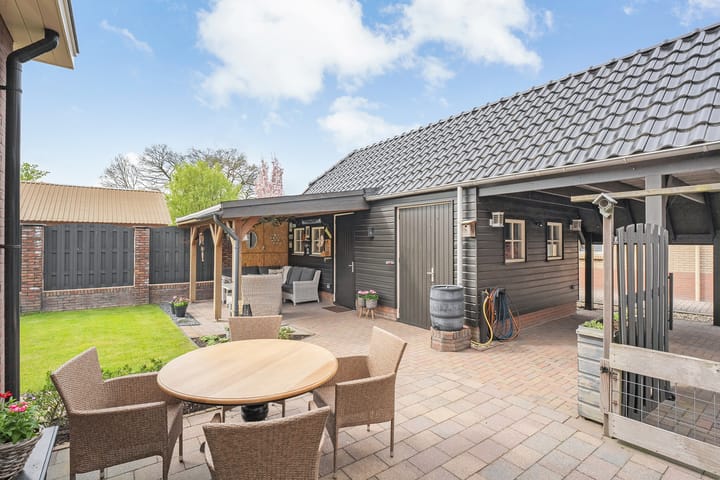 Photo 34 of Smeestraat 1