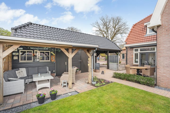 Photo 36 of Smeestraat 1