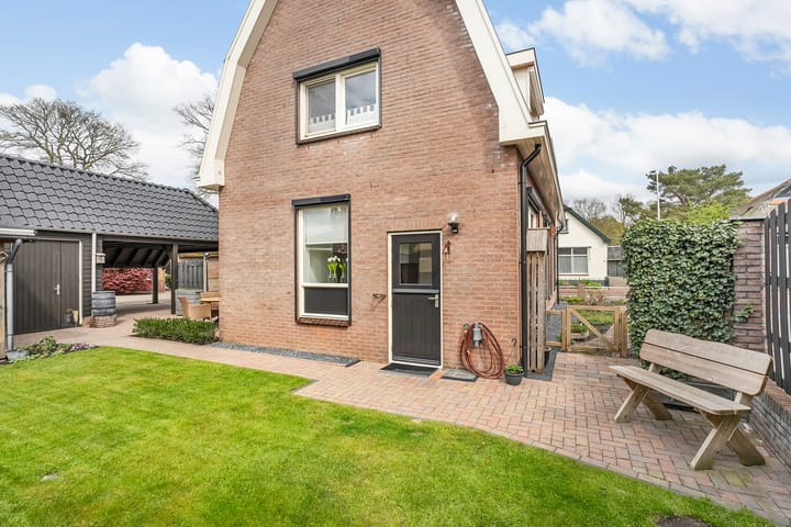 Photo 38 of Smeestraat 1