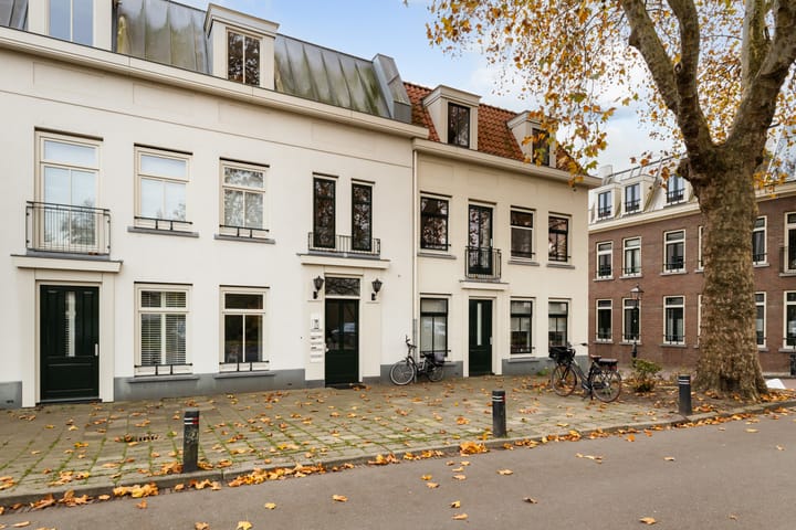 Photo 37 of Kronenburgplantsoen 12-L