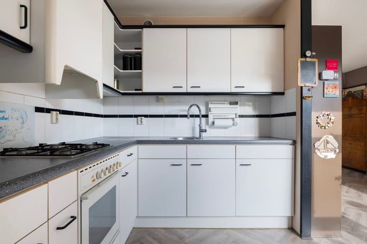 Photo 22 of Keimpemastins 16