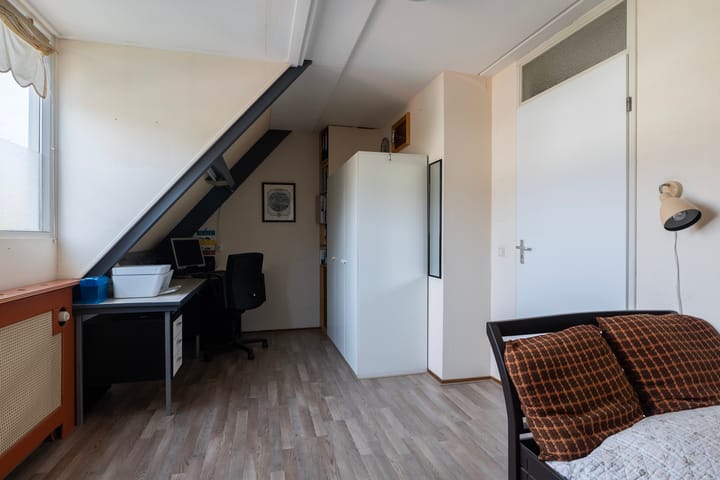 Photo 34 of Keimpemastins 16