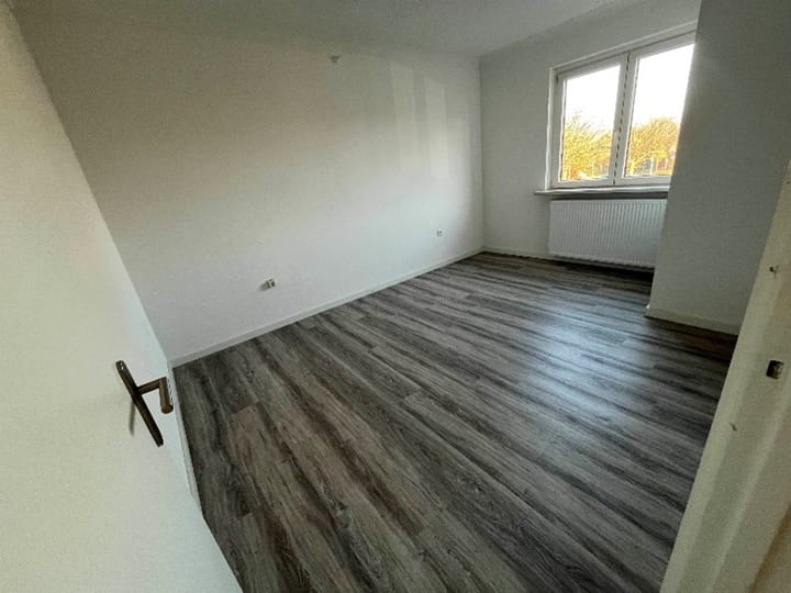 Photo 5 of SUN-plein 2