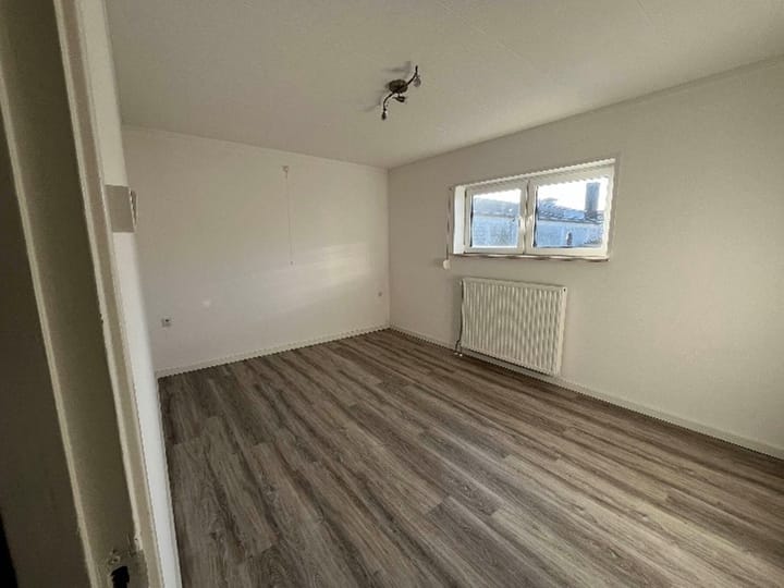 Photo 7 of SUN-plein 2