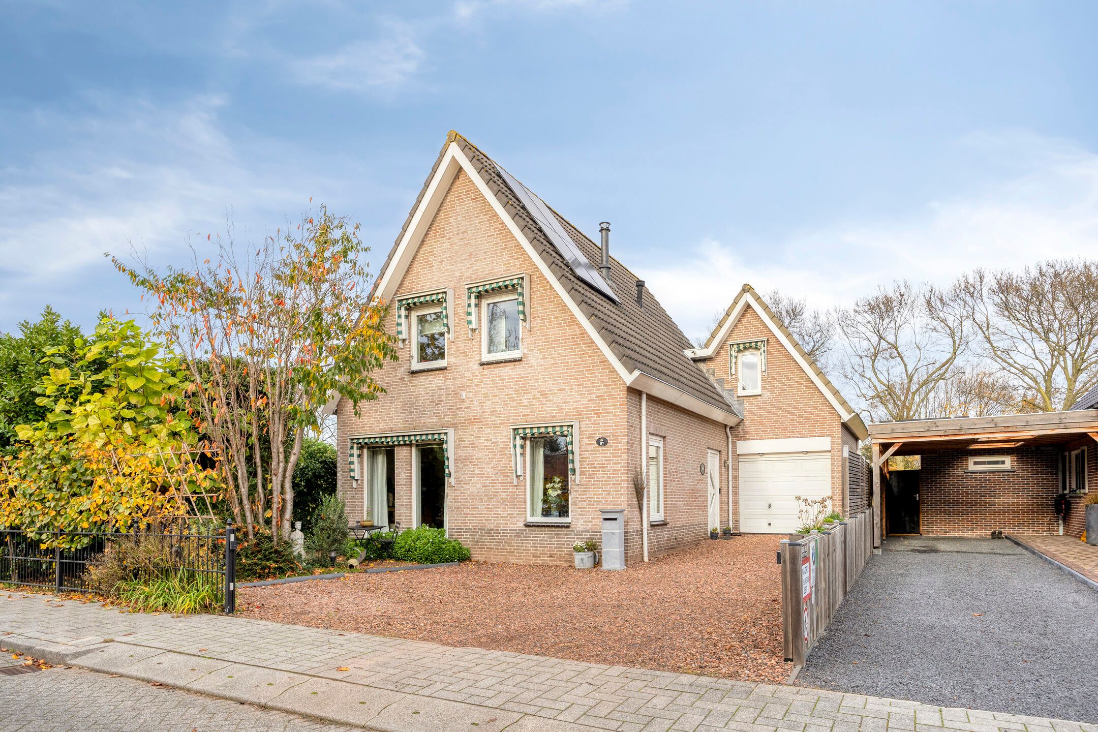 Photo 48 of Heersdijk 97