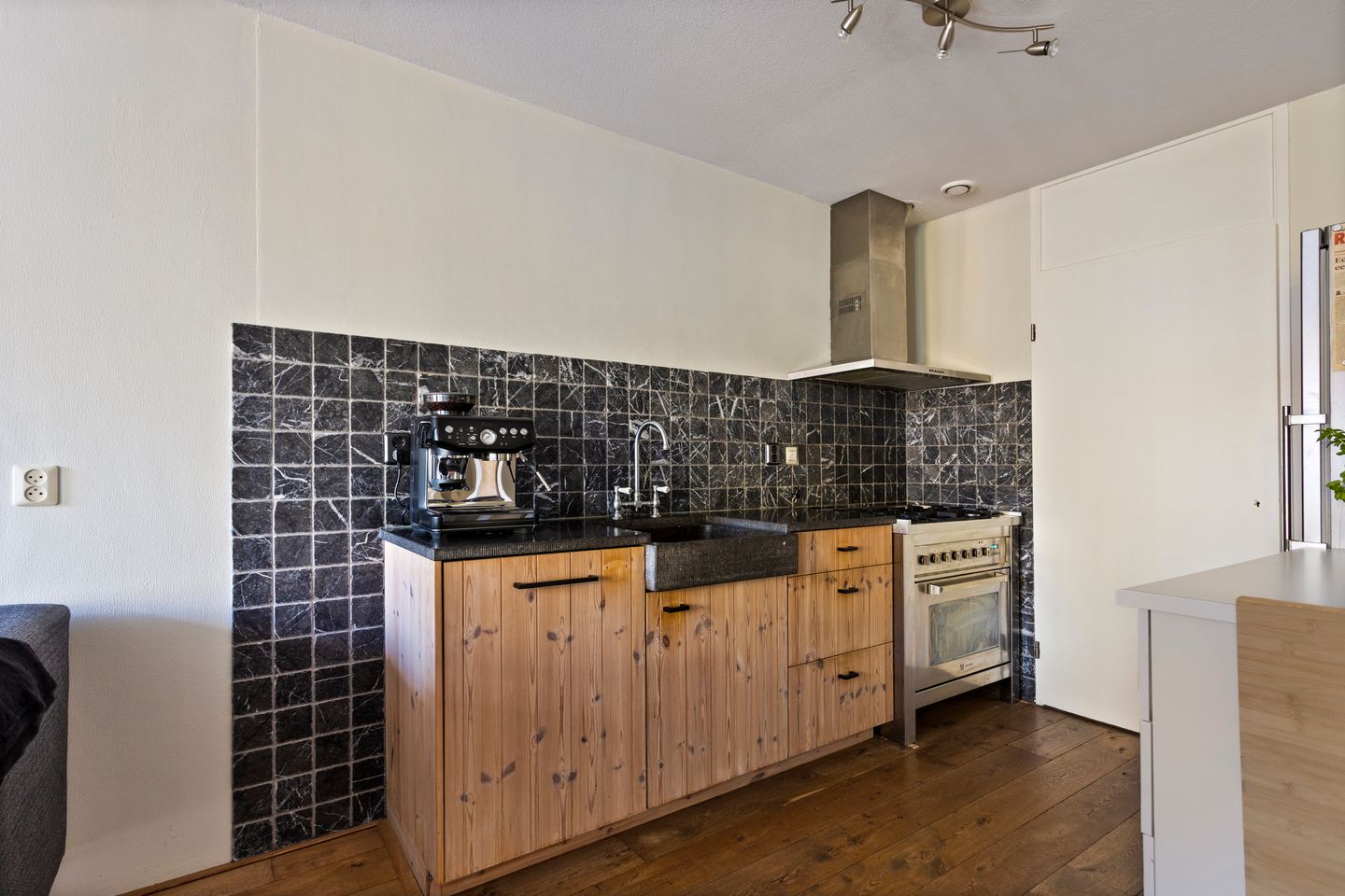 Foto 14 van Gouw 56-B