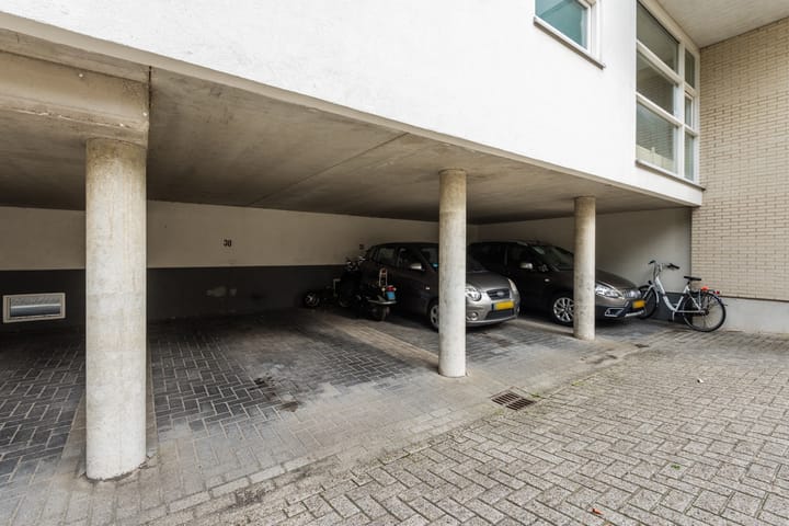 Photo 6 of Bergstraat 30