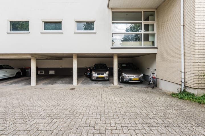 Photo 32 of Bergstraat 30