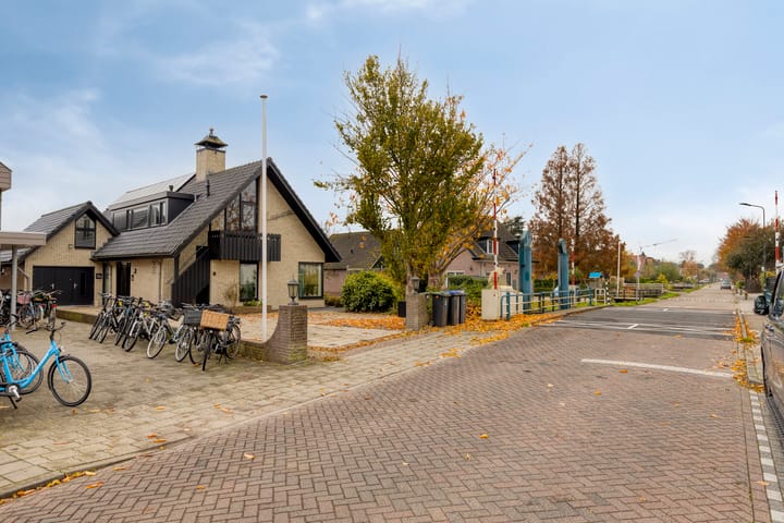 Photo 3 of Dorpsstraat 2