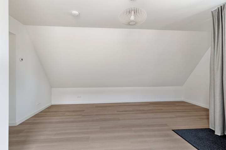 Photo 7 of Dorpsstraat 2