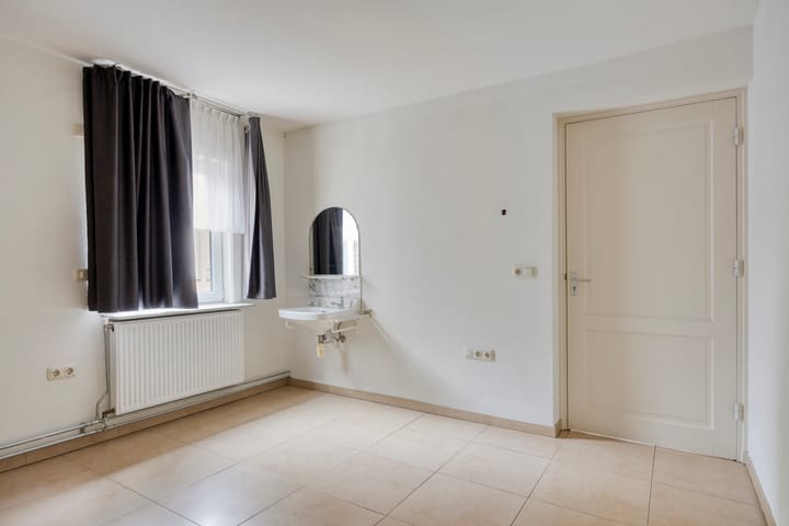 Photo 18 of Dorpstraat 33