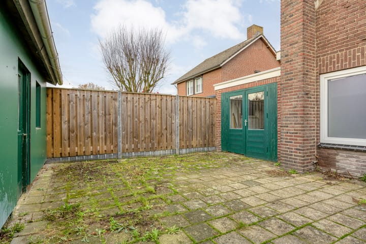 Photo 37 of Dorpstraat 33