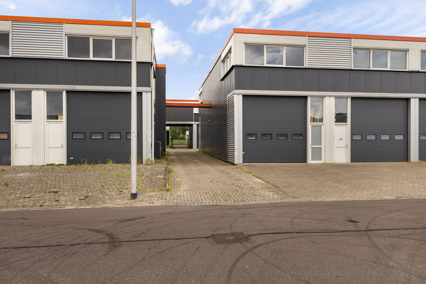 View photo 2 of Apolloweg 35-g