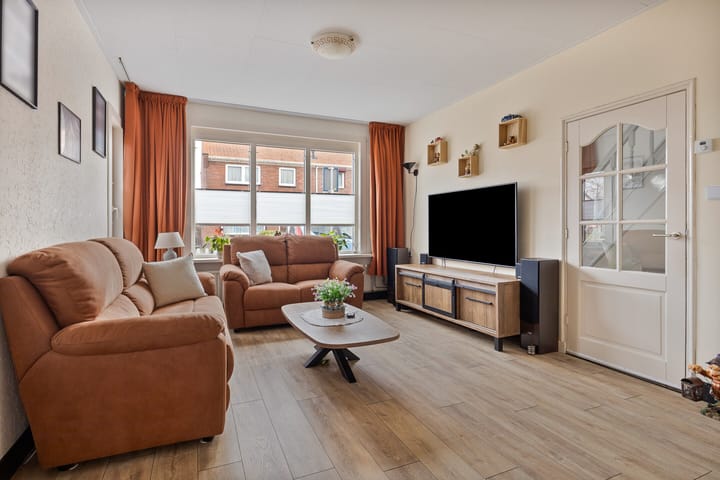 Photo 4 of Zandbergsestraat 48