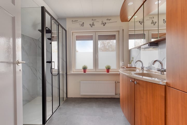 Photo 20 of Zandbergsestraat 48