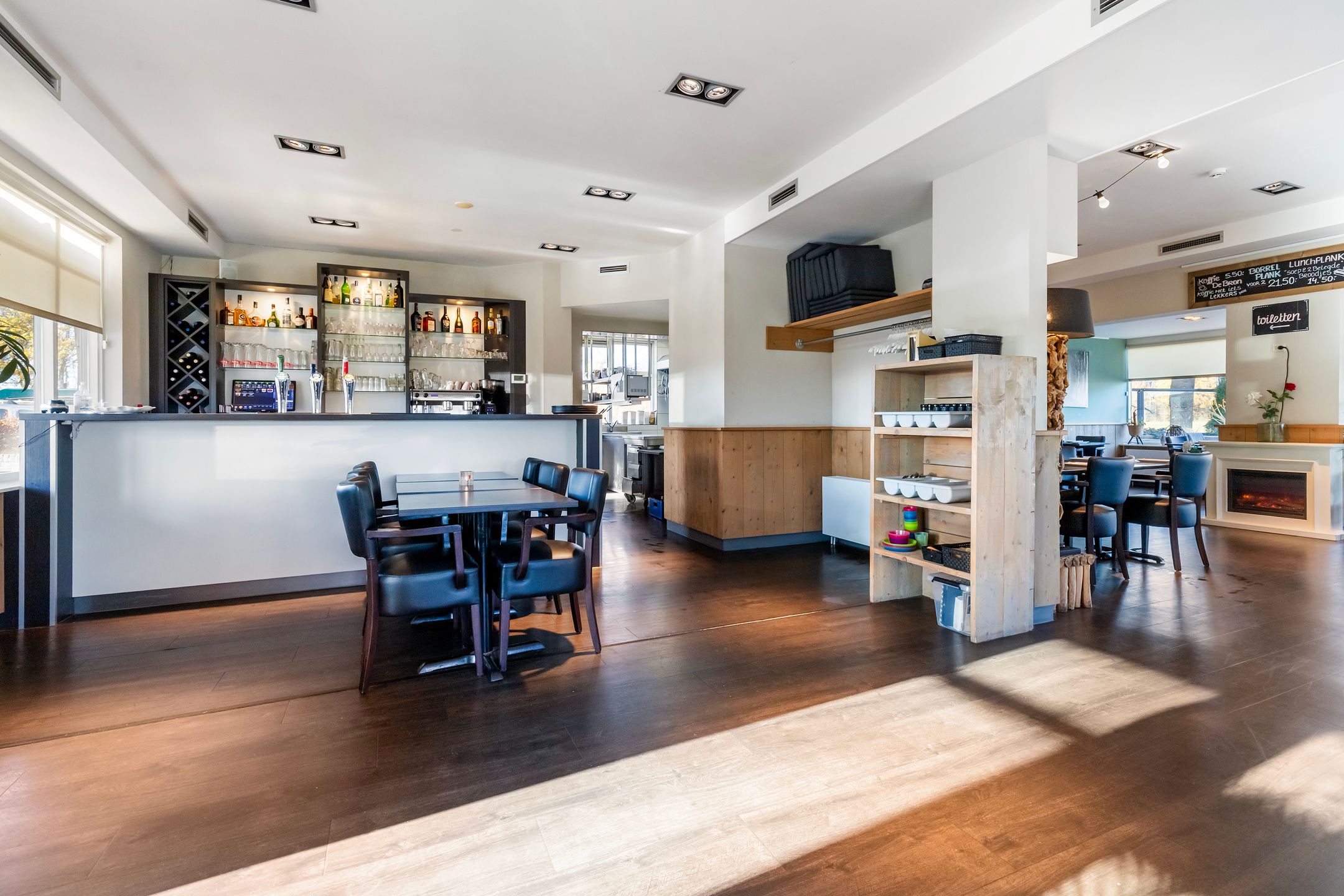 Foto 18 van Hoofdweg 215