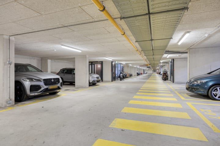 Foto 24 van Bijlmerdreef 502