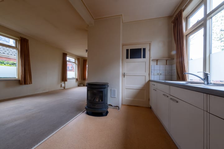 Photo 8 of Hoofdstraat 11