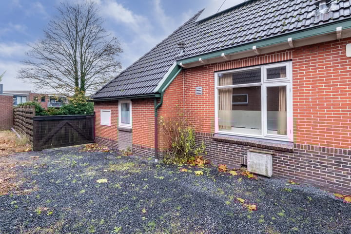 Photo 26 of Hoofdstraat 11