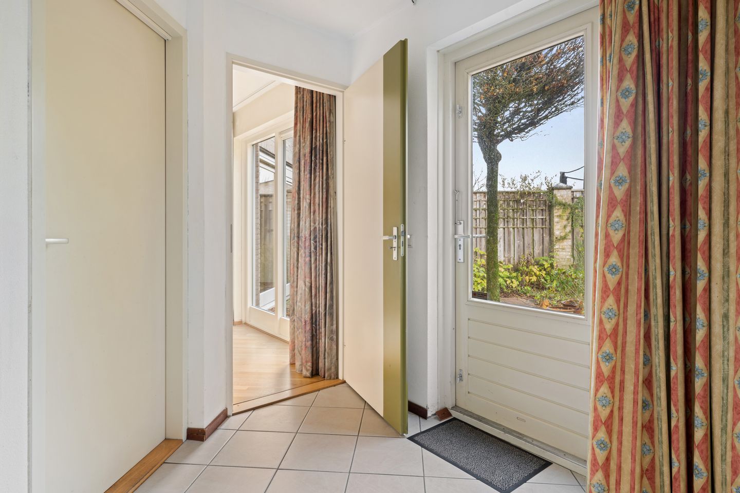 Foto 20 van Entstraat 4