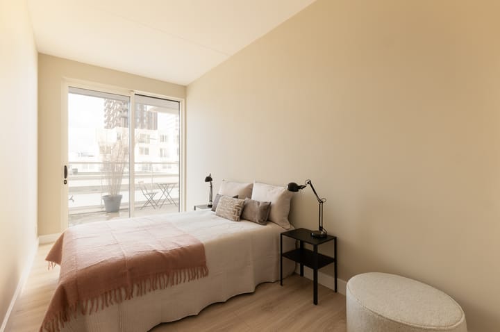 Photo 23 of Leonard Bernsteinstraat 72-B