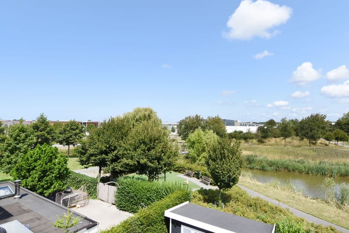 Photo 75 of Dr. Ter Haarlaan 28