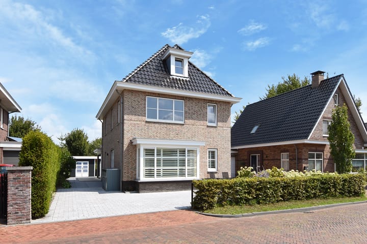 Photo 93 of Dr. Ter Haarlaan 28