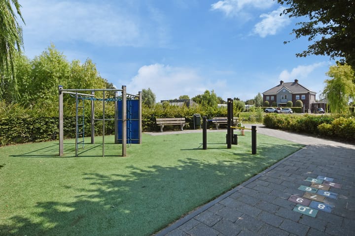 Photo 94 of Dr. Ter Haarlaan 28