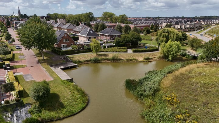 Photo 95 of Dr. Ter Haarlaan 28