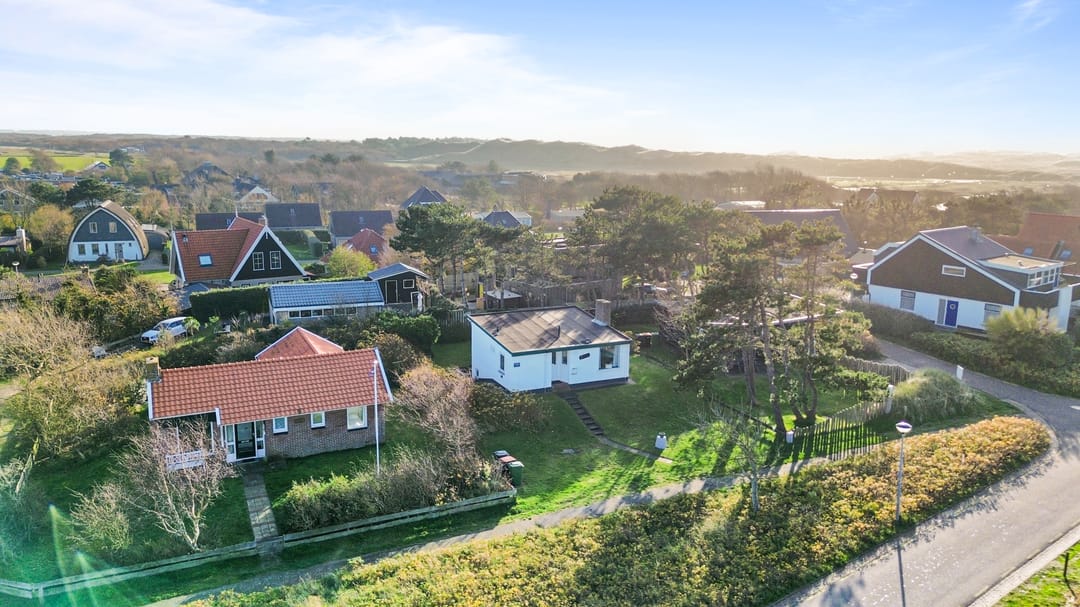Photo 2 of Zeeweg 32