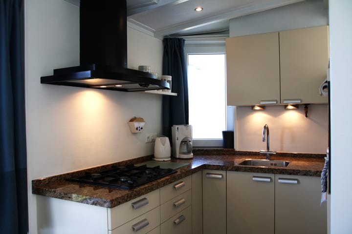 Photo 11 of Zeeweg 32