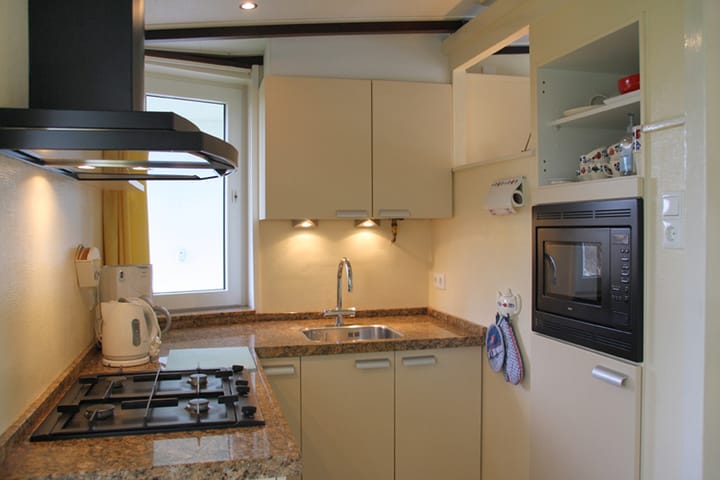 Photo 10 of Zeeweg 32