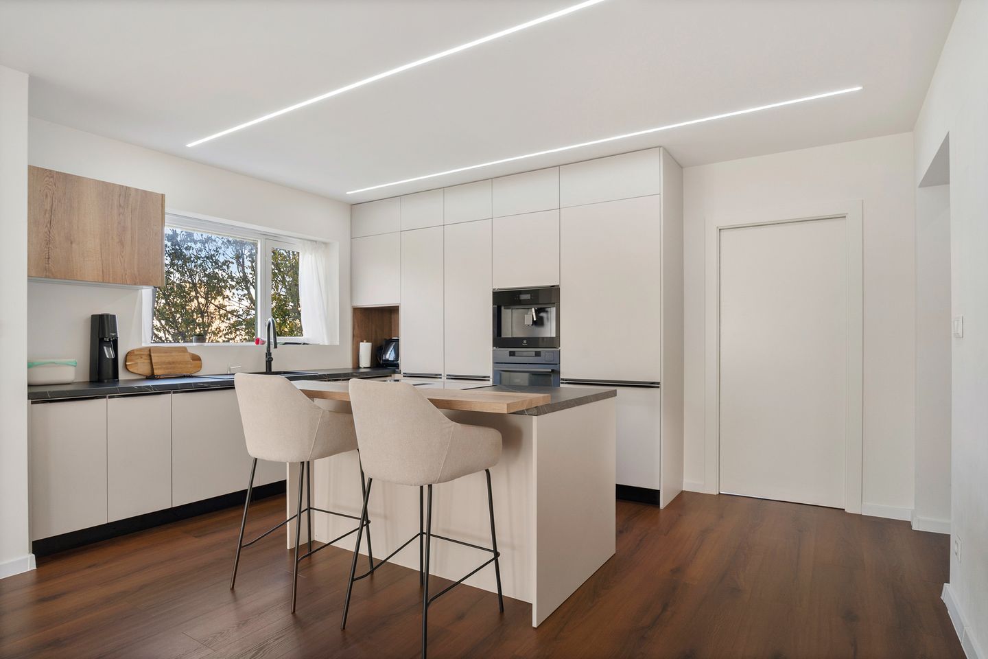 Photo 1 of Herenwaard 37