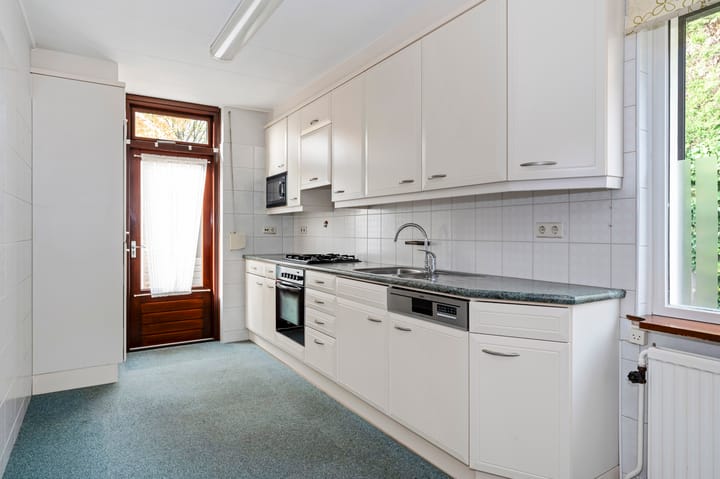 Photo 4 of Gouverneur Houbenstraat 45-A