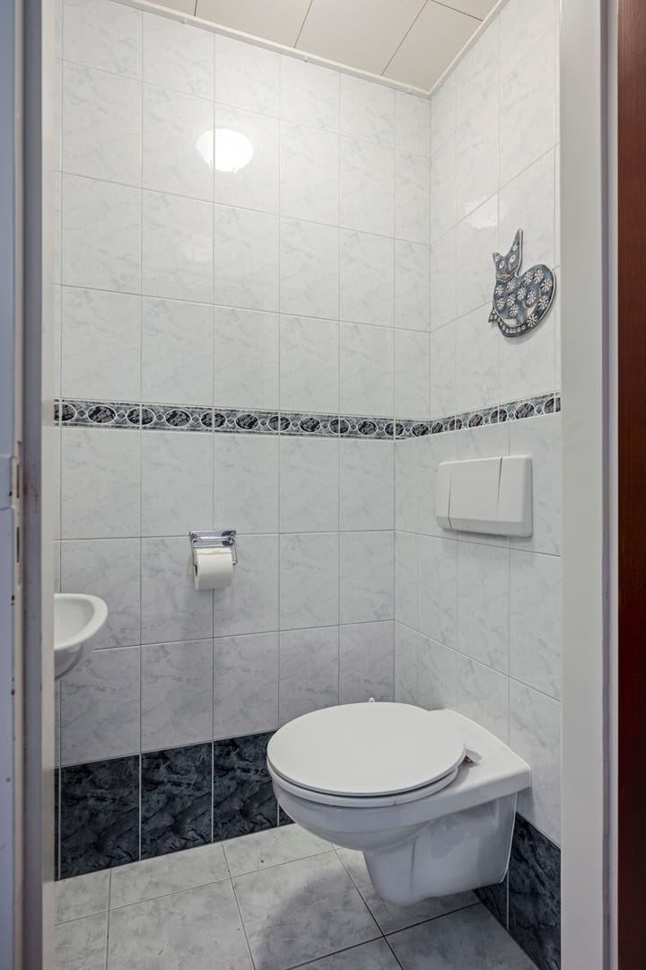 Photo 16 of Gouverneur Houbenstraat 45-A