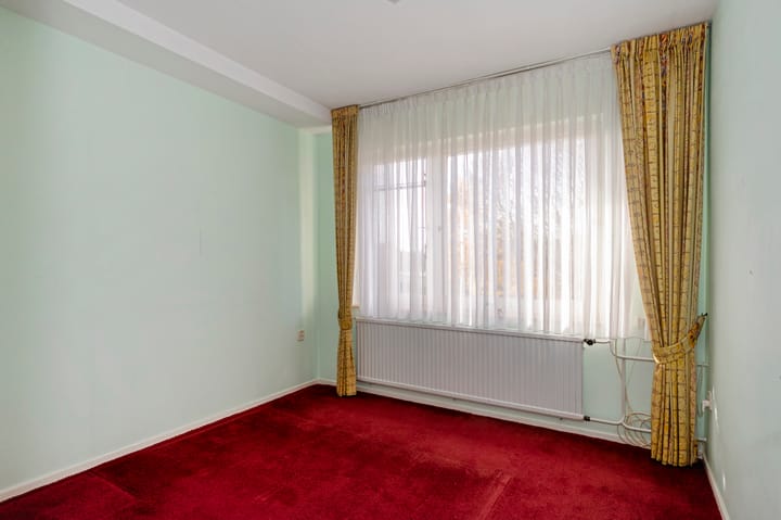 Photo 18 of Gouverneur Houbenstraat 45-A