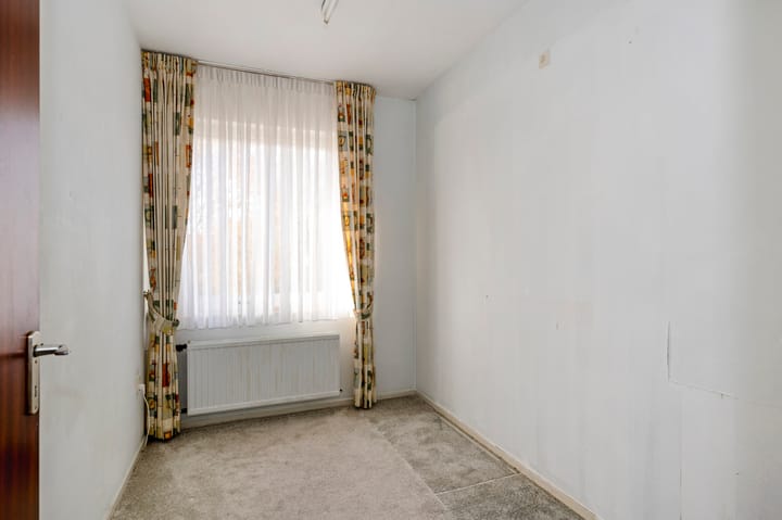 Photo 21 of Gouverneur Houbenstraat 45-A