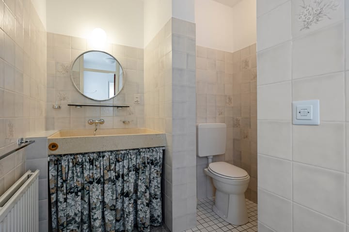 Photo 24 of Gouverneur Houbenstraat 45-A