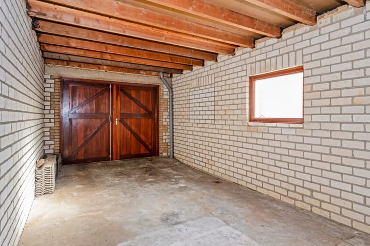 Photo 30 of Gouverneur Houbenstraat 45-A