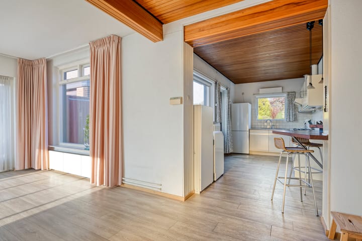 Photo 2 of Nassaustraat 26