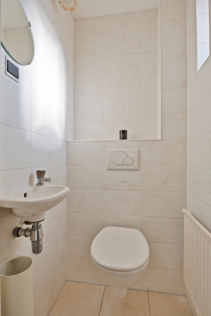 Photo 12 of Nassaustraat 26