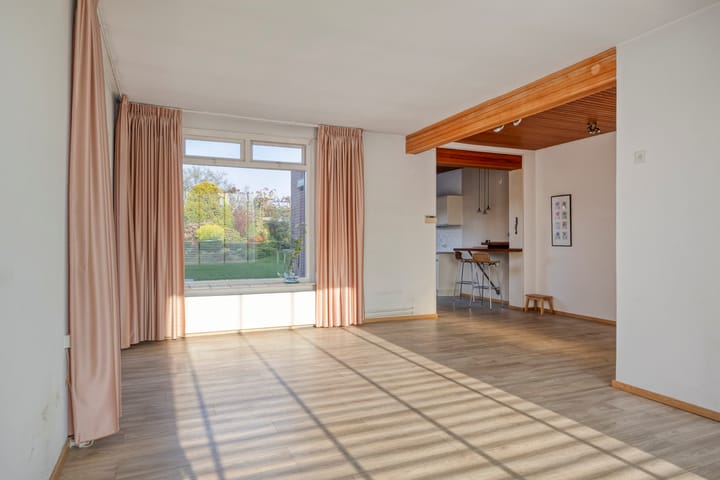 Photo 17 of Nassaustraat 26