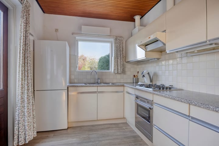 Photo 19 of Nassaustraat 26