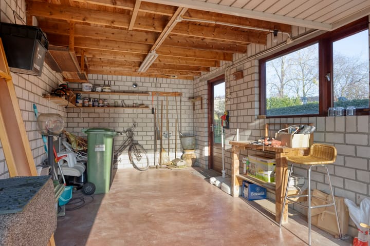 Photo 39 of Nassaustraat 26