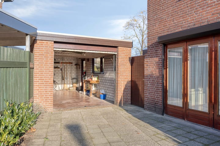 Photo 40 of Nassaustraat 26