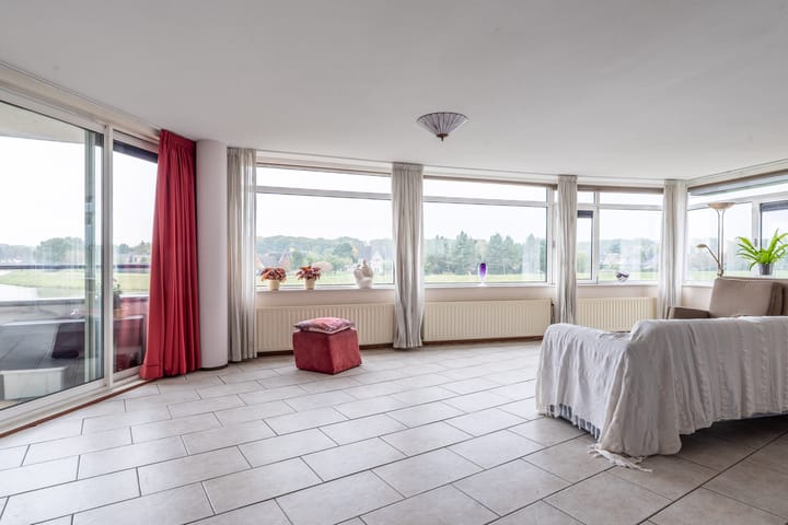 Photo 4 of Erik Pinksterblomstraat 34