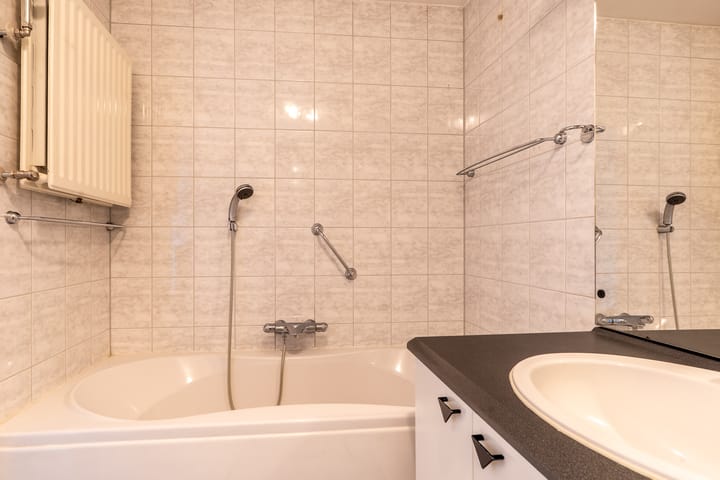 Photo 20 of Erik Pinksterblomstraat 34