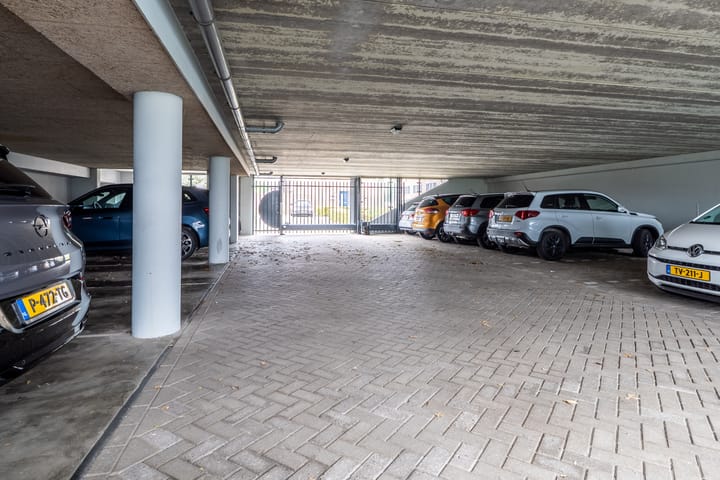 Photo 37 of Erik Pinksterblomstraat 34