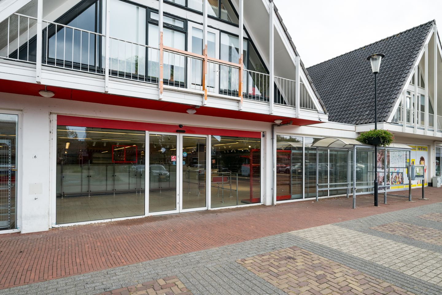 View photo 4 of Koningin Wilhelminaplein 4