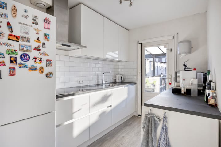 Photo 3 of Ornament 9